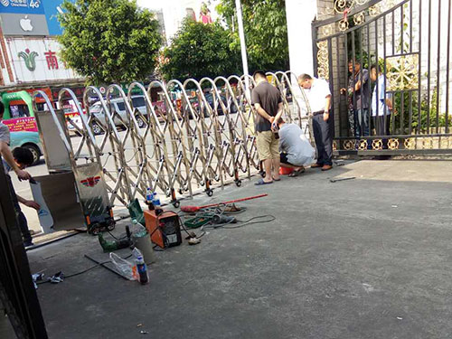 万江标准交叉不锈钢伸...