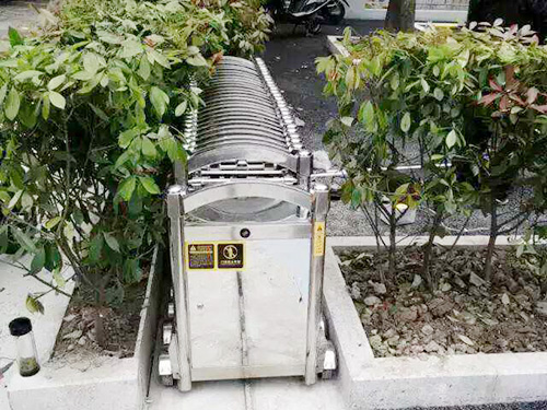 不锈钢伸缩门