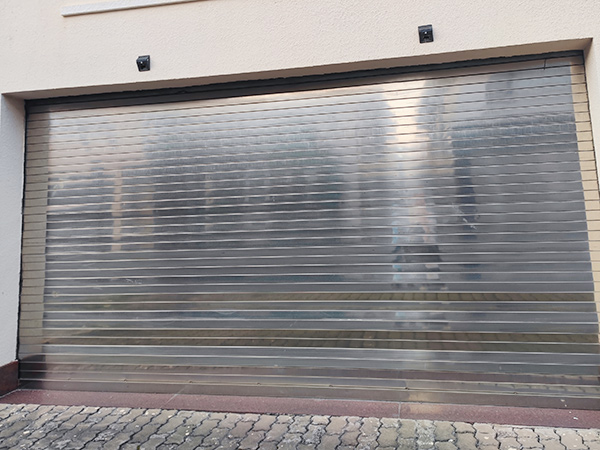 不锈钢电动卷闸门安装